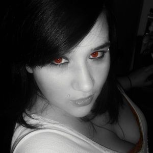 Meet your Posher, Eva